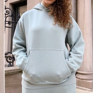 Aritzia perfect hoodie, size M, Sd sage colour